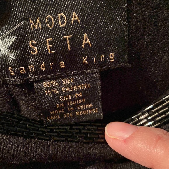 Moda Seta Sandra King size M silk & cashmere short sleeved black sweater - Picture 6 of 7